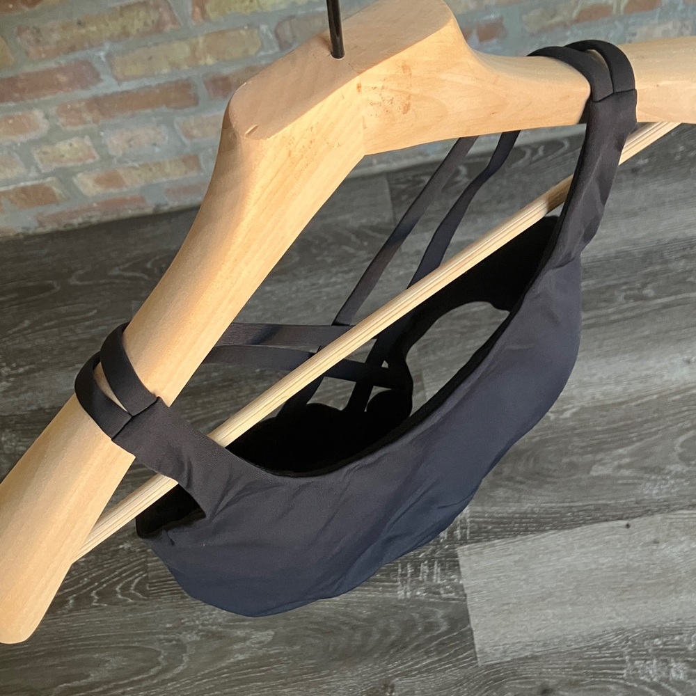 Lululemon Athletica - Picture 3 of 11